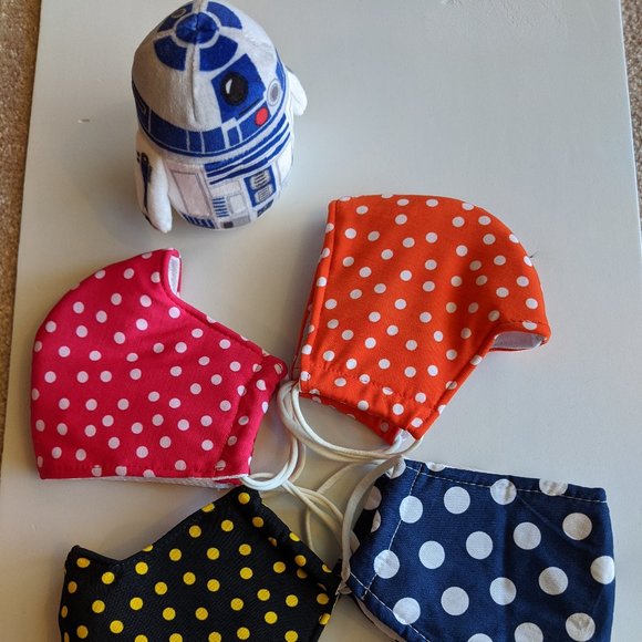 Face Mask Triple Layer Reusable polka dots design - Picture 2 of 4